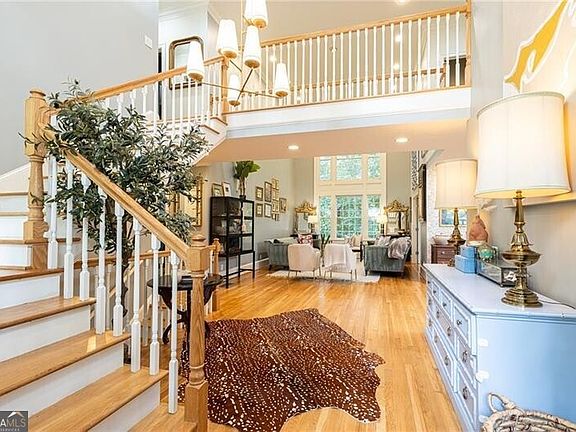 5th image of 1135 Peachtree Battle Ave NW