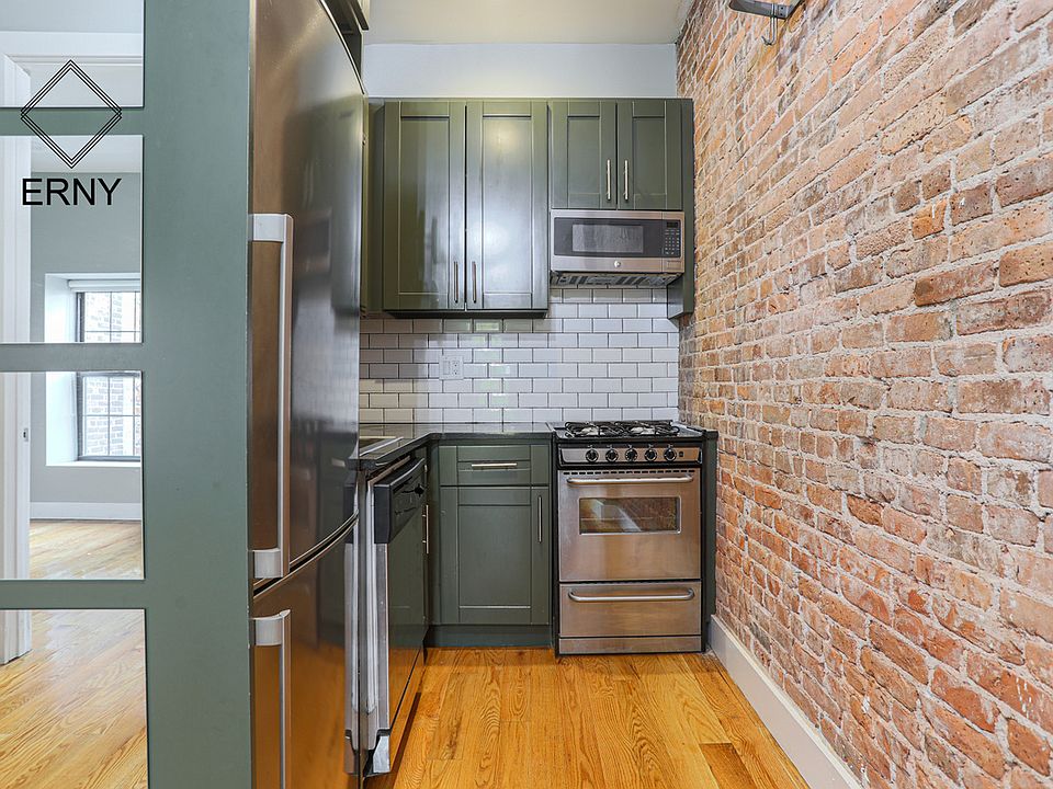 1st image of 806 President St #2A