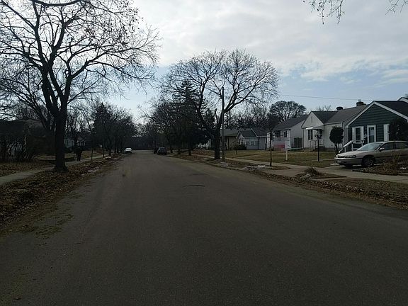 5th image of 4651 Emerson Ave N