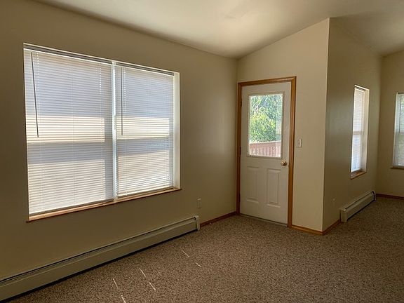 3rd image of 1409 S 3rd St W #17