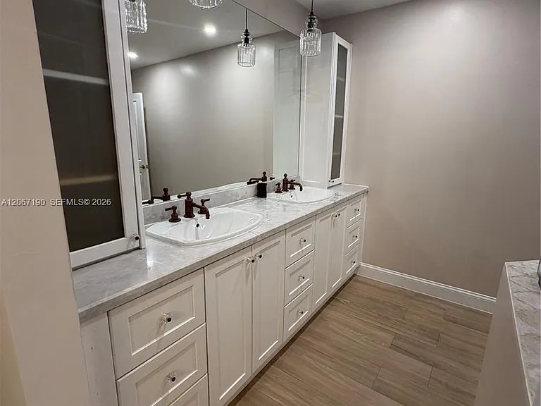 16022 Kilmarnock Dr #16022 — Photo 20