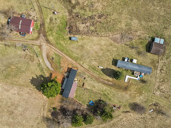 3rd image of 8591 Reading Rd