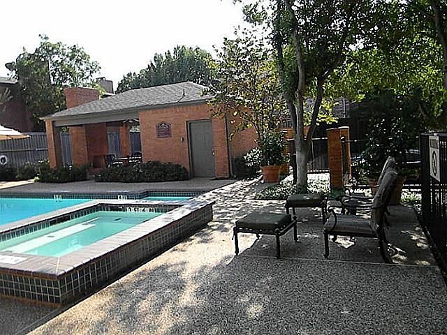 1st image of 5726 Remington Park Sq