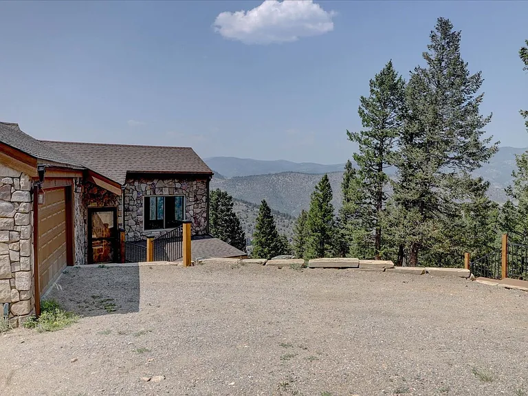85 Santa Fe Mountain Rd — Photo 2
