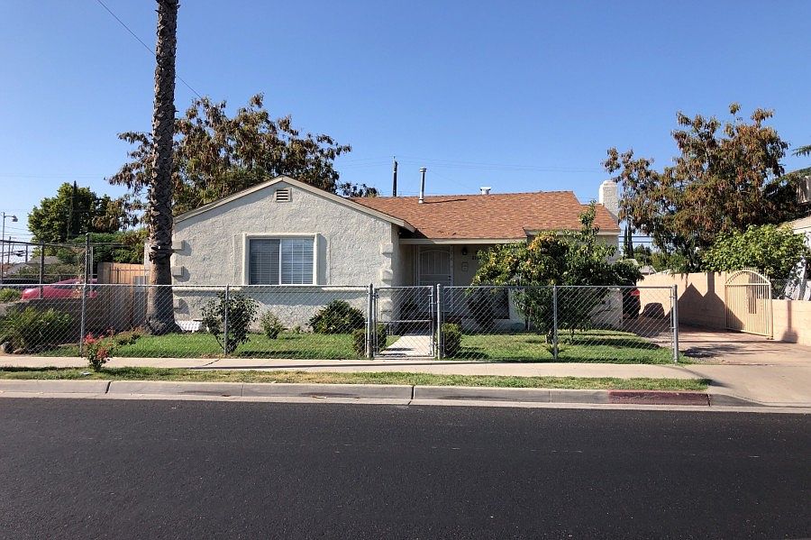 1st image of 3205 E Olive Ave