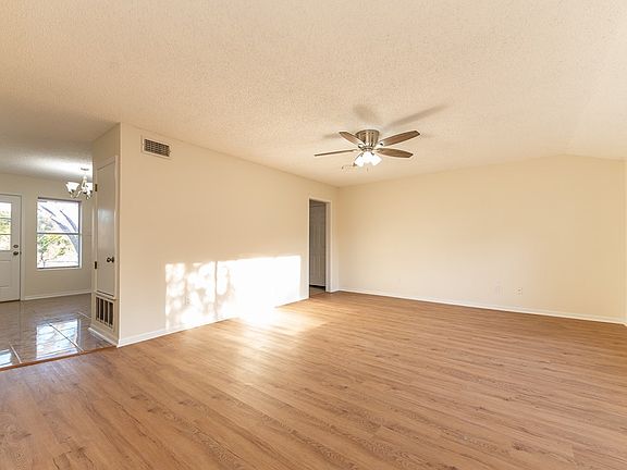 2nd image of 139 Valley View Dr S
