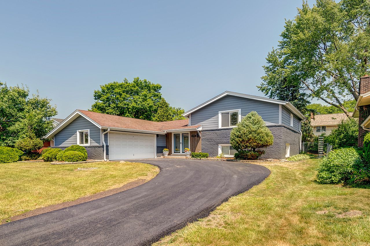 1702 W Roanoke Dr, Arlington Heights, IL 60004 MLS 11832468 Zillow
