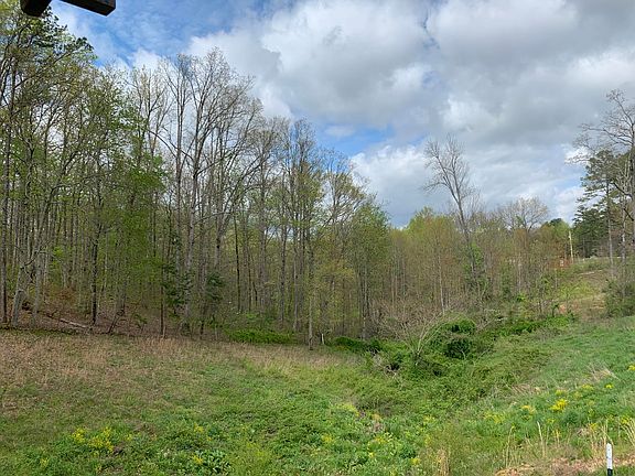 2nd image of 1805 Pickett Park Hwy