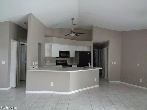 5th image of 733 NW 37th Pl
