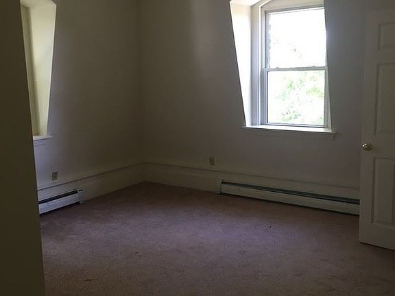 2nd image of 1 Beacon St APT 6