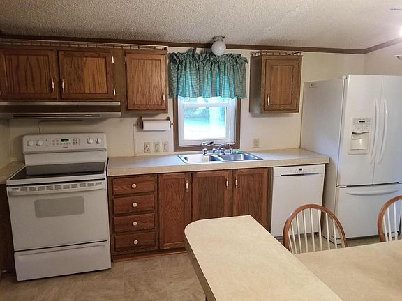 4th image of 20889 Ross Pkwy