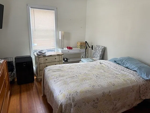 2 bed, 1.0 bath, 900 sqft, $2,400 — Photo 4