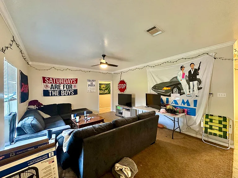 1231 Wood Ave #B — Photo 6