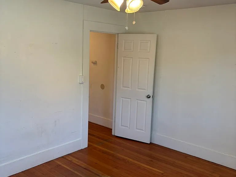 316 E Foothill Blvd — Photo 7