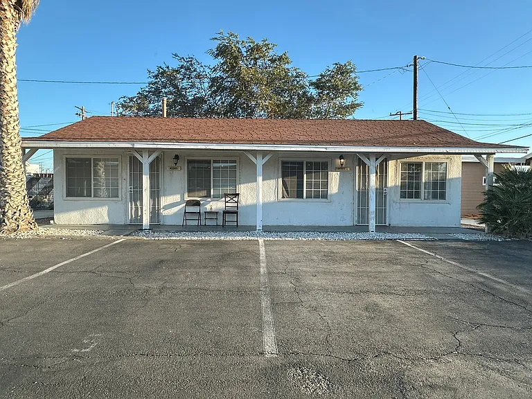 45305 Sierra Hwy — Photo 20