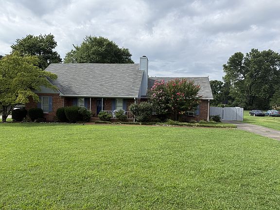 2nd image of 709 Rob Ln