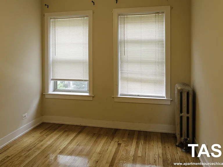 1920 W Winona St #1 — Photo 7