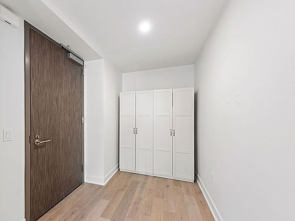 4th image of 201 Folsom St APT 23C