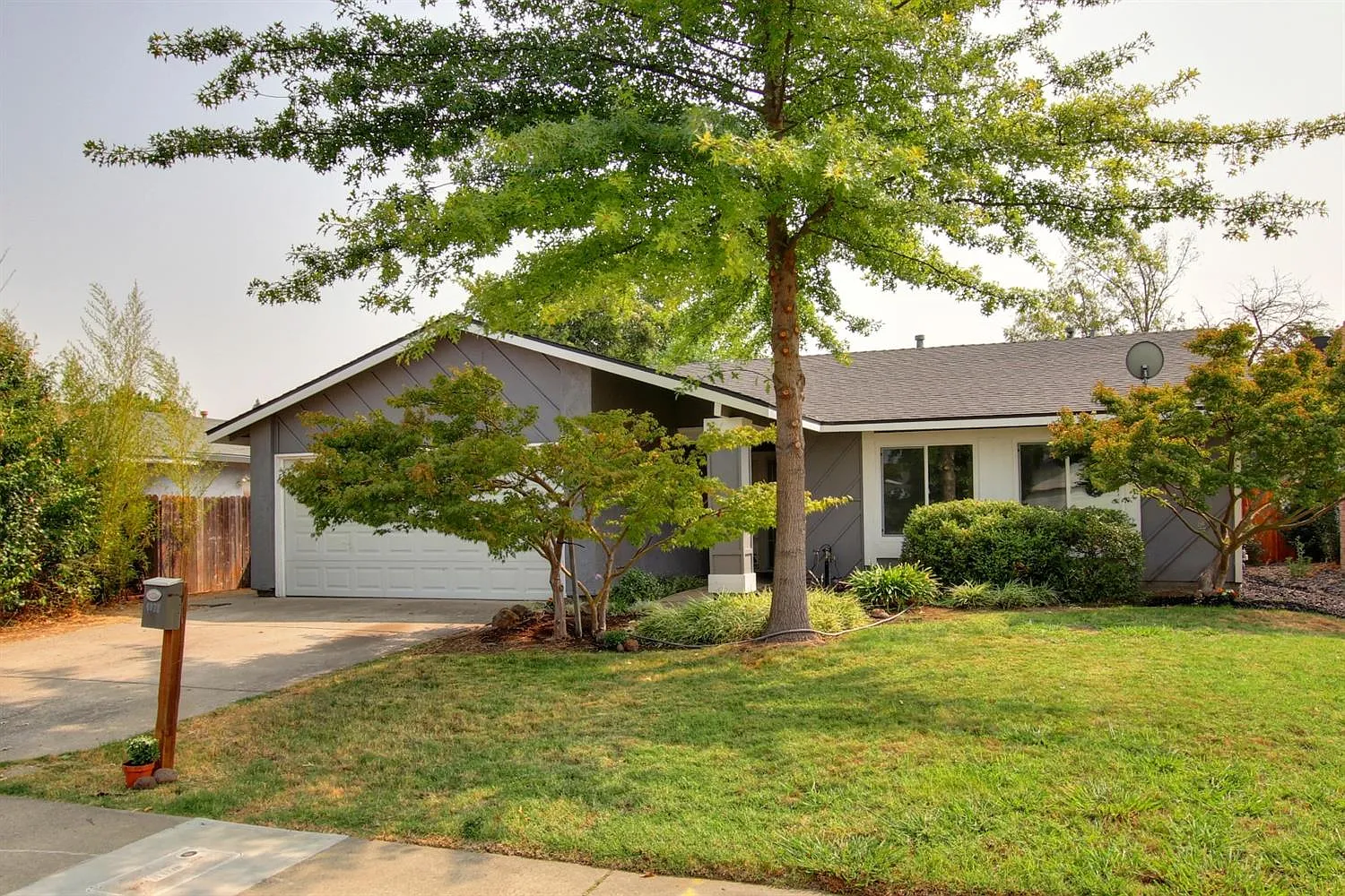 4072 Deer Cross Way photo 1