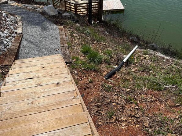 506 Cape Norris Rd, New Tazewell, TN 37825