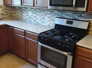 1606 W Healey St #F354964DA, Champaign, IL 61821