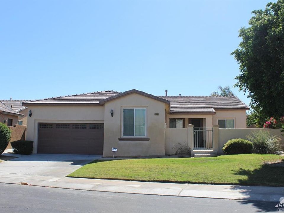 1st image of 81043 Avenida Romero