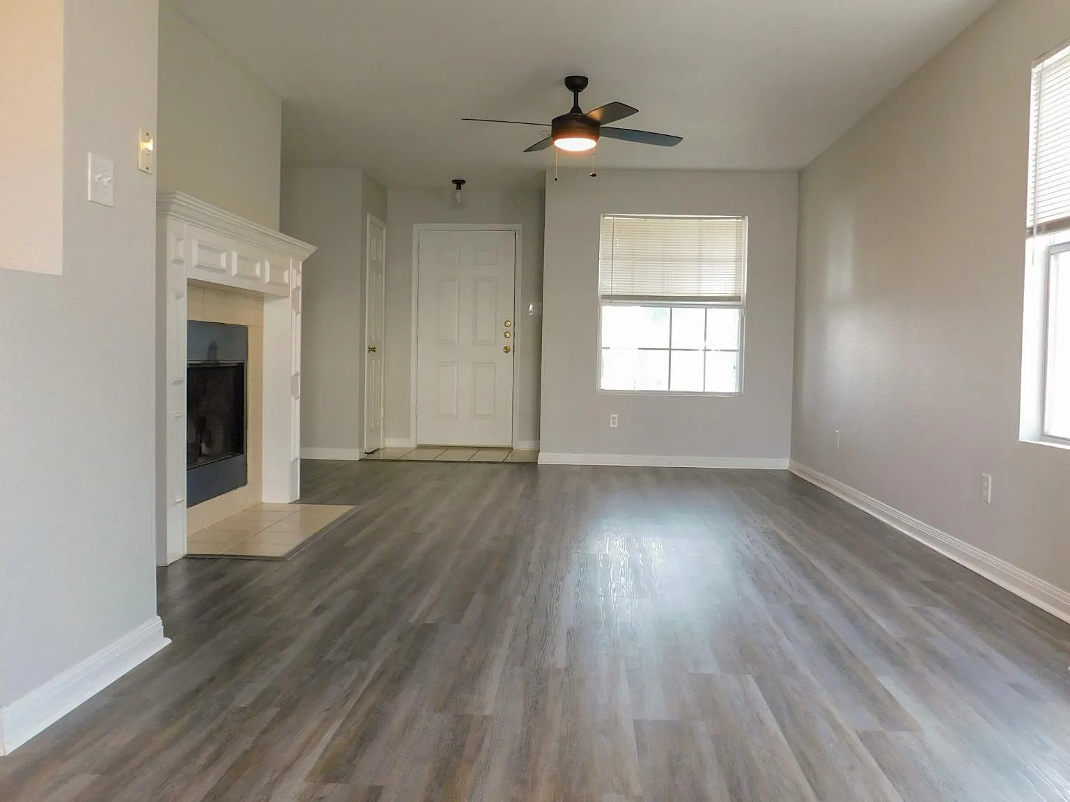 3 bed, 2.5 bath, 1807 sqft, $1,595 — Photo 4