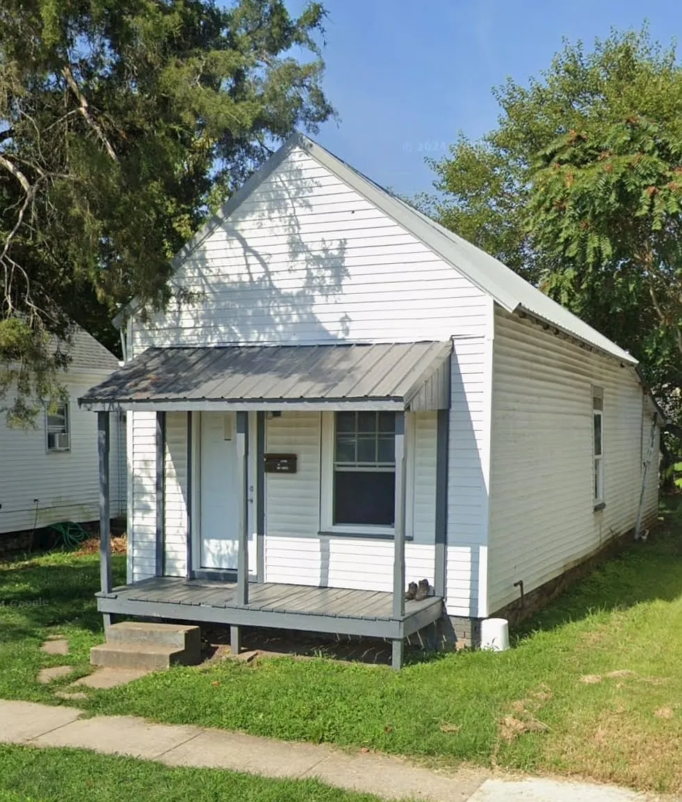 2 bed, 856 sqft, $1,275 — Photo 1