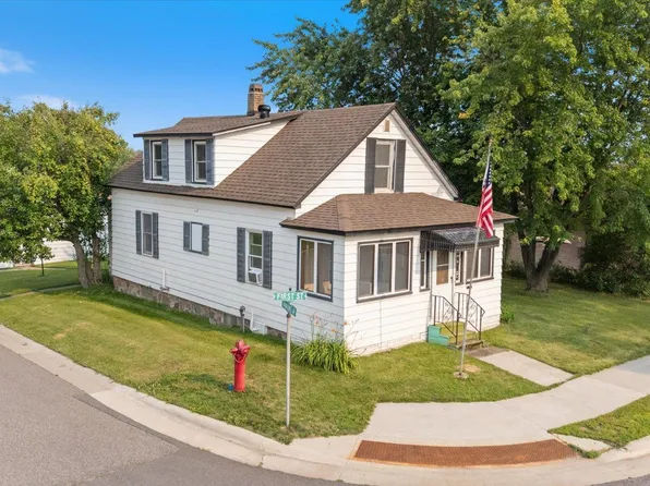 2 1st St, Nashwauk, MN 55769