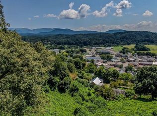 5 Skyline Dr, Ellijay, GA 30540