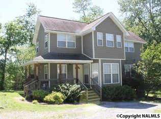 706 3rd St SE, Fort Payne, AL 35967