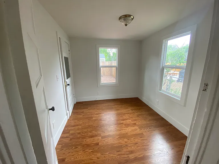 Second bedroom/office