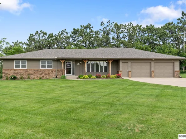 7240 N 144th St, Bennington, NE 68007