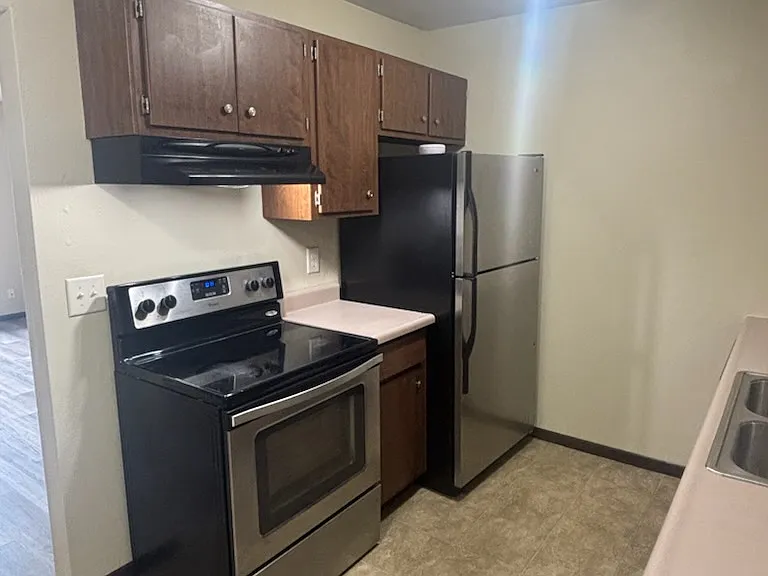 1902 Canterbury Dr #7 — Photo 21