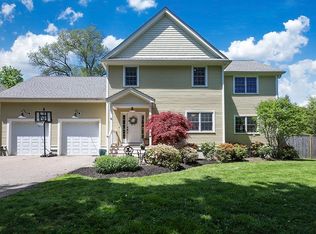 21 Adams St #21, Medfield, MA 02052