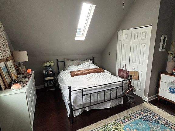 3rd image of 2718 N Wilton Ave APT 3