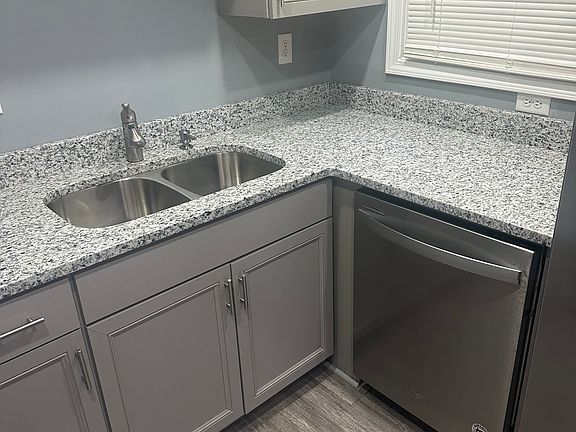 4th image of 5903 Alanadale Dr