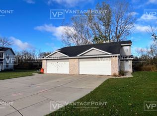 2972 Clifford Ct, Green Bay, WI 54311