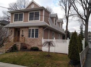 405 Nelson Ave, Cliffside Park, NJ 07010