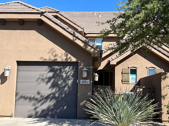 2nd image of 4191 E Torrey Pines Dr