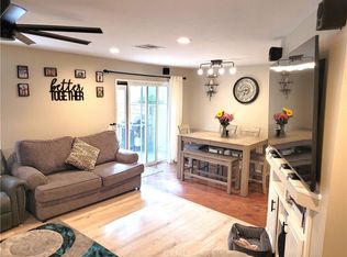 28162 Sloan Canyon Rd APT A, Castaic, CA 91384