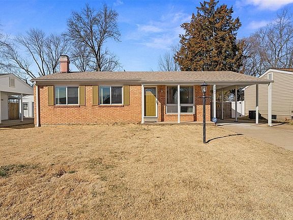 3rd image of 2845 Sugar Tree Ln