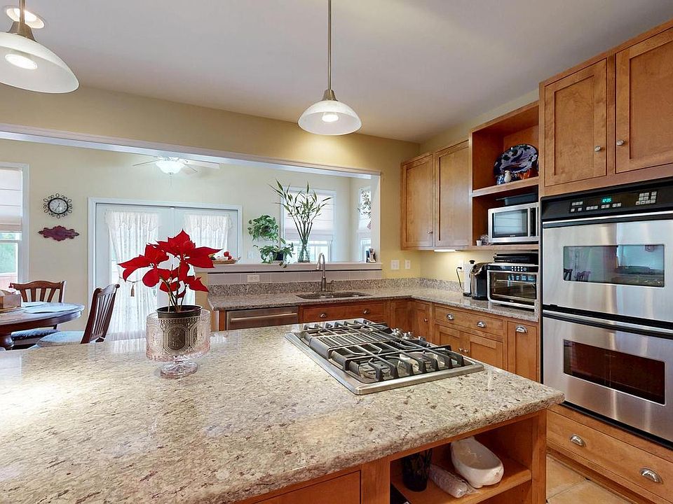 1st image of 321 Pebble Dr