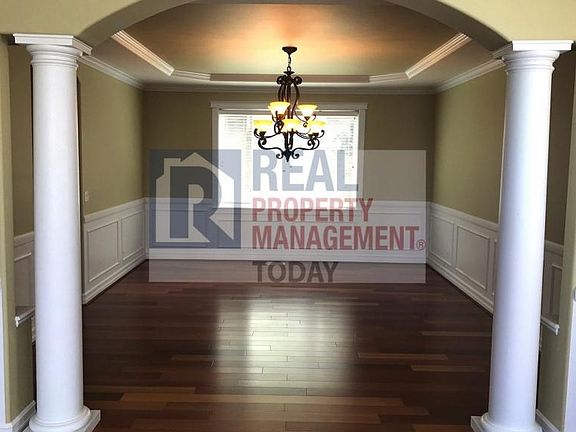 4th image of 5218 Highland Dr SE