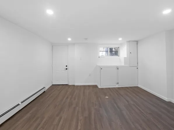 540 Martin Luther King Jr Drive image 5 of 40