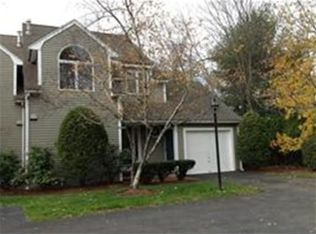 431 Main St APT 1, Medfield, MA 02052