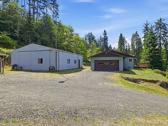 2nd image of 36926 Edgehill Rd