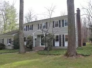 24 Round Top Rd, Warren, NJ 07059