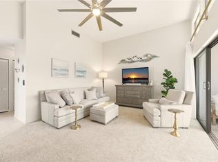 559 Beachwalk CIR #U202, NAPLES, FL 34108