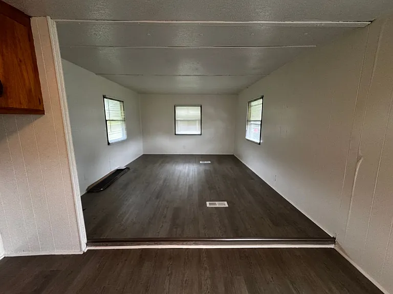 1237 Long Branch Rd — Photo 12